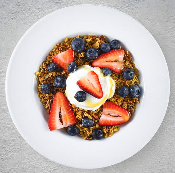 articles/LitefulFoods-Granola-Yogurt.png